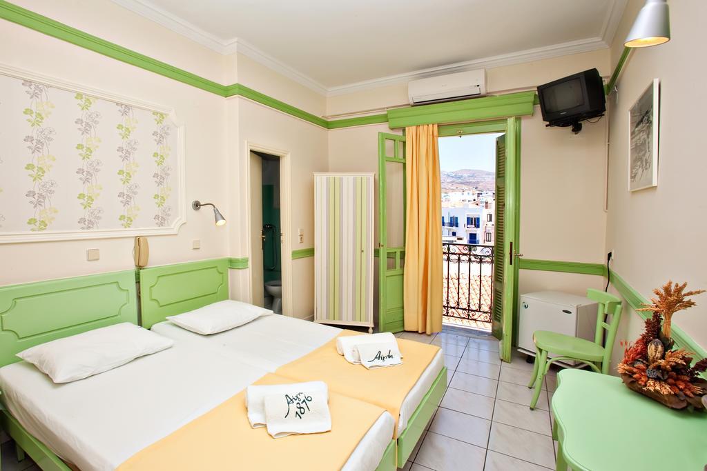 Aegli 1876 Hotel Tinos Room photo